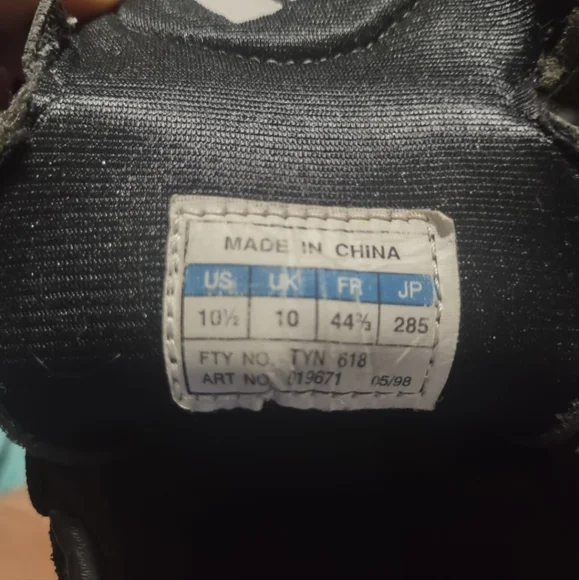 Adidas Indoor Shoes Vintage Men's Black Sneakers - Picture 8 of 8